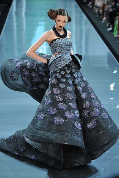 Look 44